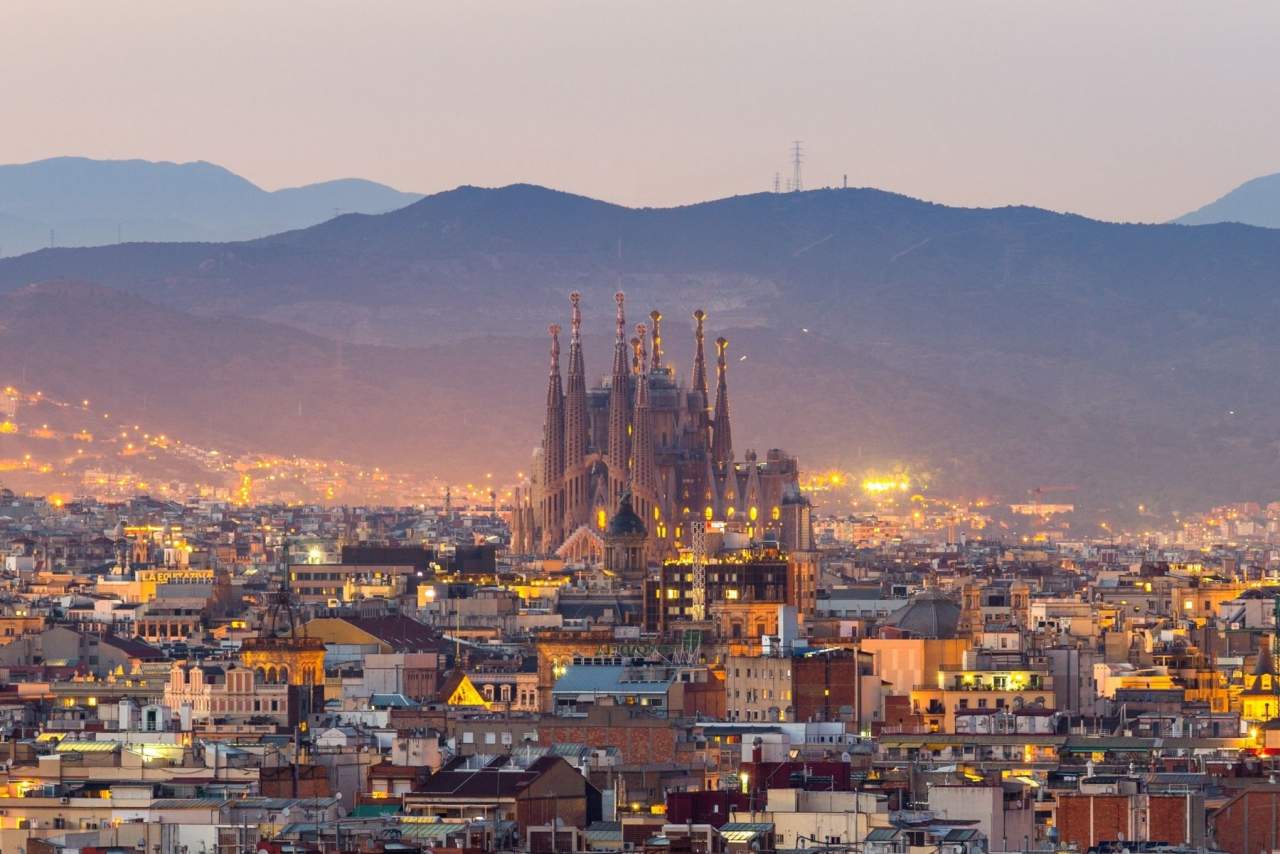 Comprar entradas para visitar Sagrada Familia sin colas en Vueltia