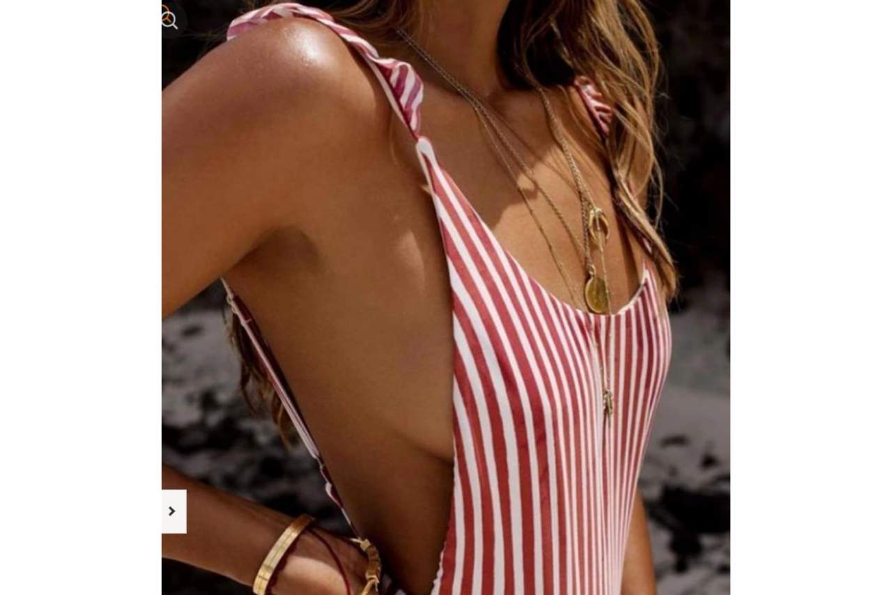 Los bañadores y bikinis Pasarelle inundan de color y diseño el verano