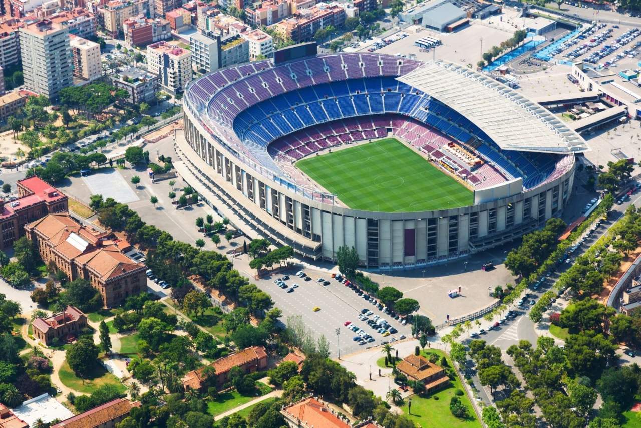 Comprar entradas Camp Nou con Football Host garantiza una experiencia futbolística completa
