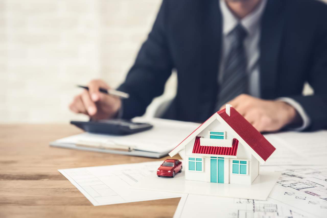 SEVILLA 2000 es una agencia inmobiliaria de referencia en Sevilla tras sus 20 años de experiencia
