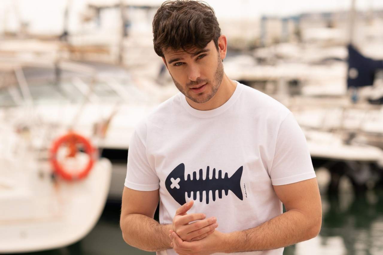 La originalidad de la camiseta raspa pescado Maiwa