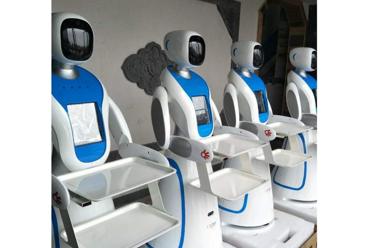 Los robots para restaurantes de Futura Vive trabajan como camareros autónomos