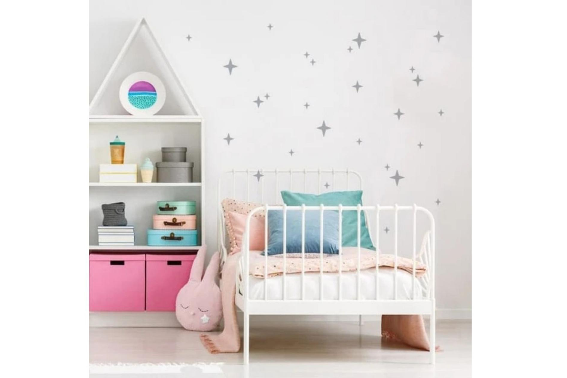 Los vinilos de pared infantiles de Nicolasito: opciones de decoración recomendadas para recién nacidos