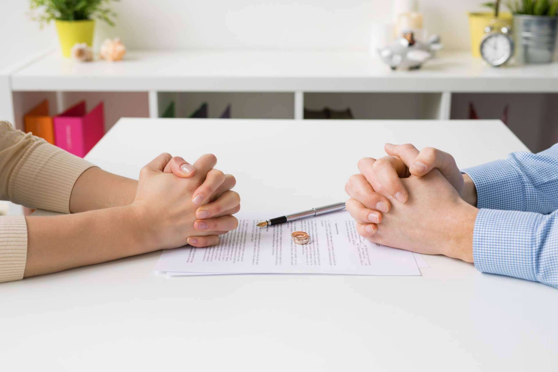 Posible crecimiento en el número de divorcios tras la pandemia, según abogado especialista en divorcios