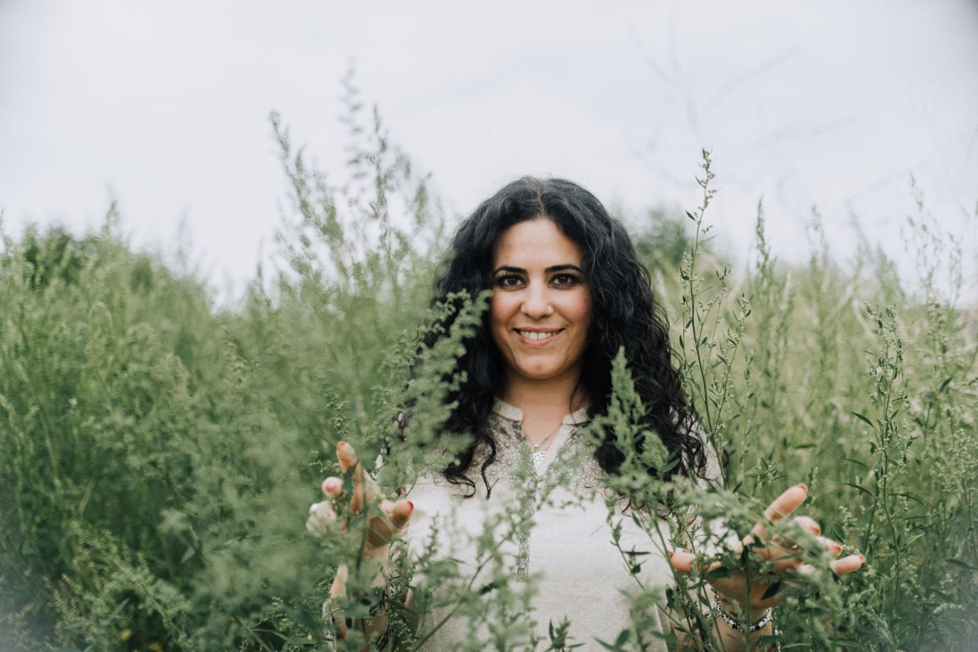 La medicina natural Ayurveda en Granada sigue ganando seguidores gracias a la profesional Lola Peña