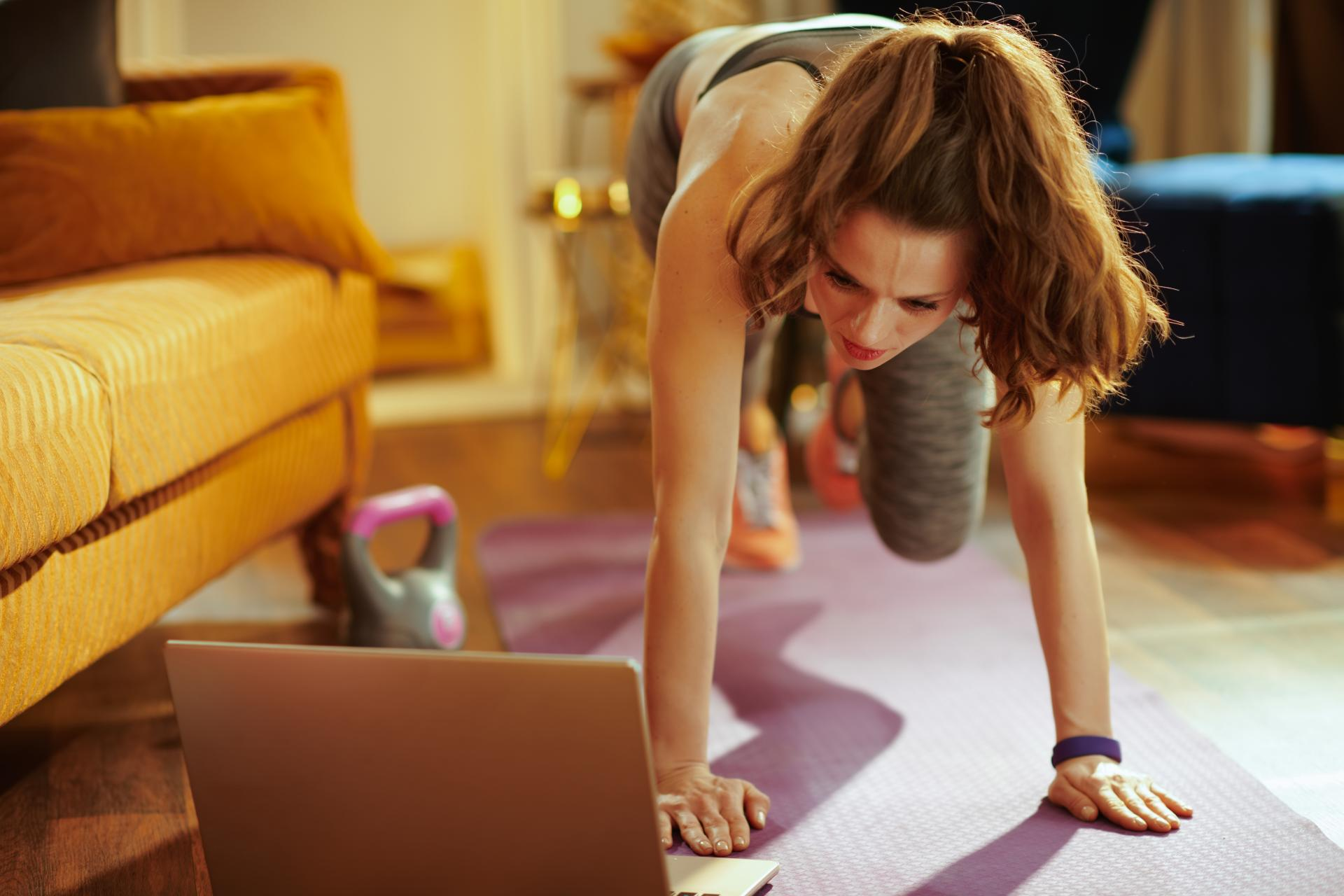 El entrenador personal para mujeres, Peter Martín, ha diseñado el método de PmteamWomanFit
