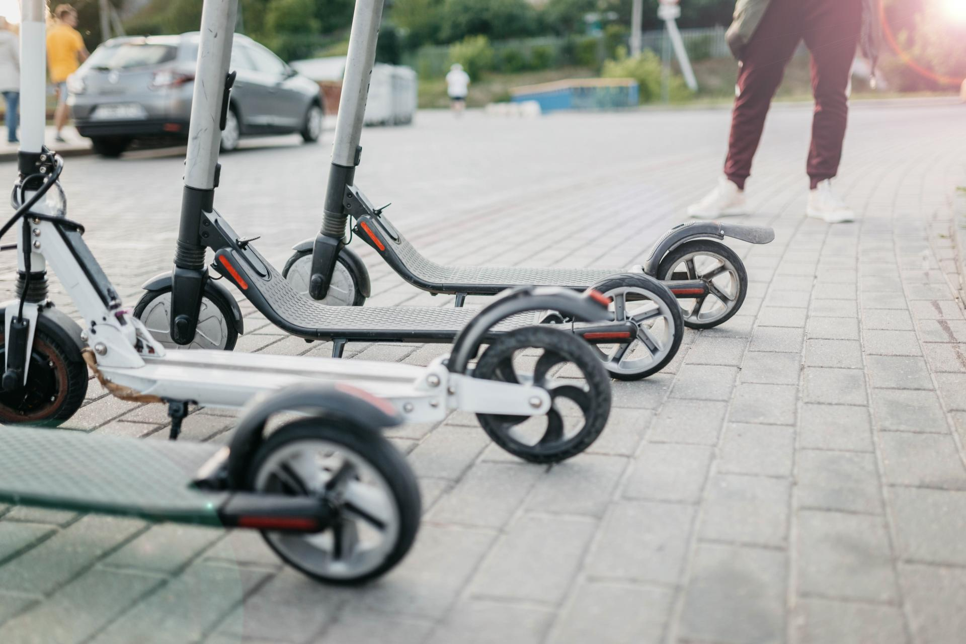 Vehículos eléctricos para una movilidad urbana flexible. ¿En qué consiste moty?