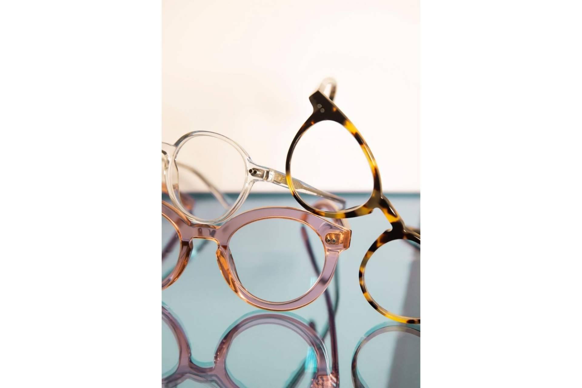 La marca de gafas Miller & Marc destaca las gafas fotocromáticas como uno de sus productos estrella