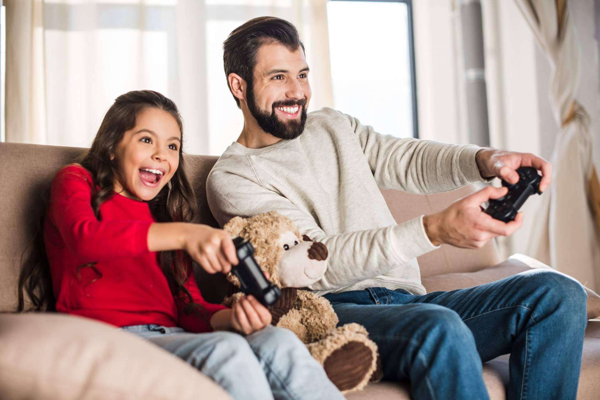 Despertar el interés de los alumnos por el desarrollo de videojuegos mediante la capacitación de los docentes; la apuesta de Juegos Robótica
