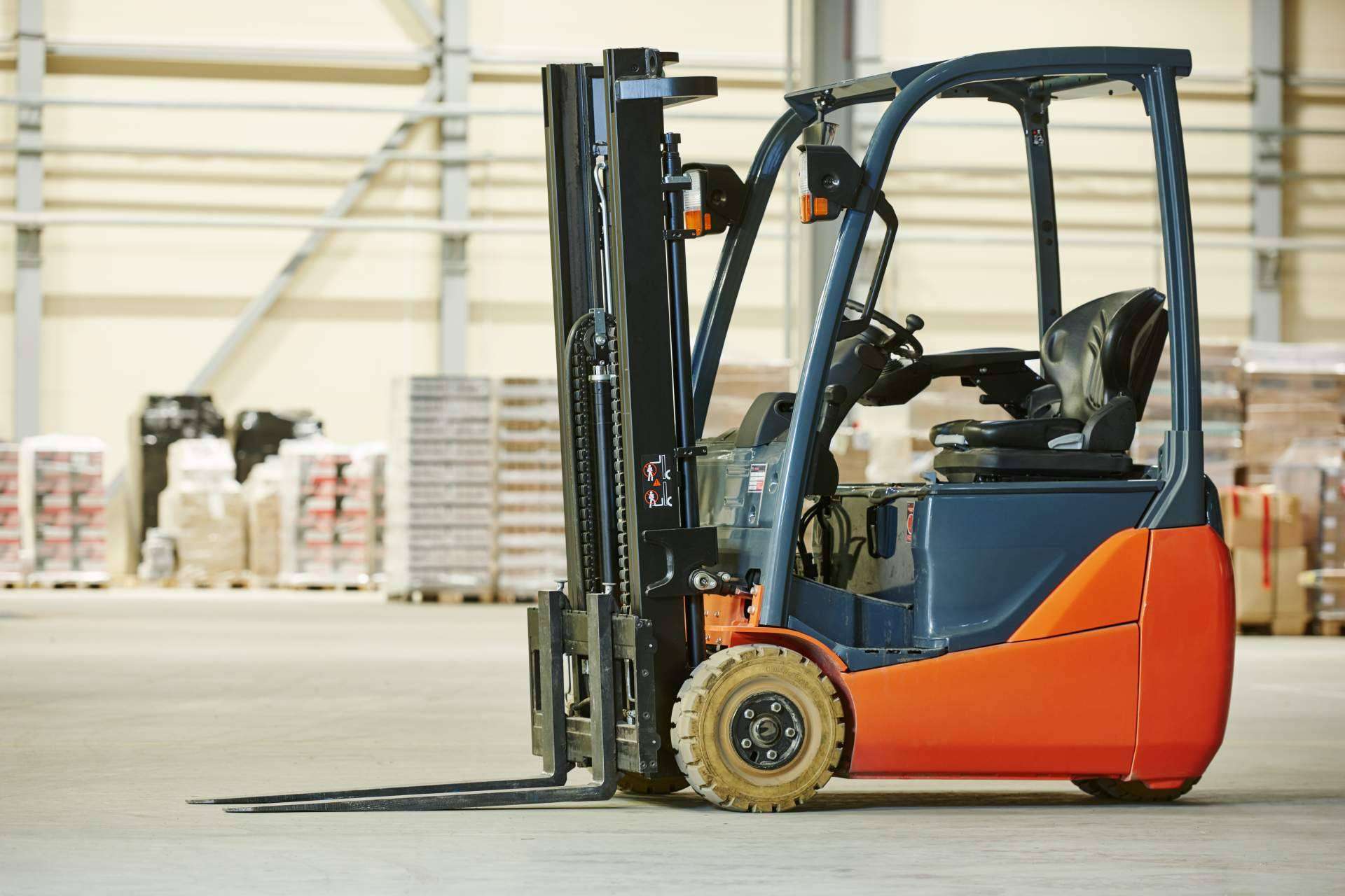 Conocer la mecánica de las carretillas elevadoras es importante para elegir la que más se adapte a las necesidades del cliente: Carretillas HP Elevación
