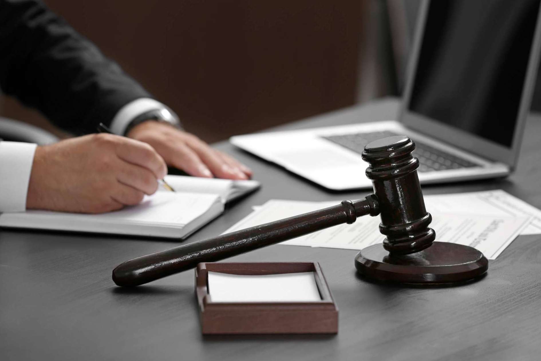 Igualada Belchí Abogados analiza a qué juega la banca