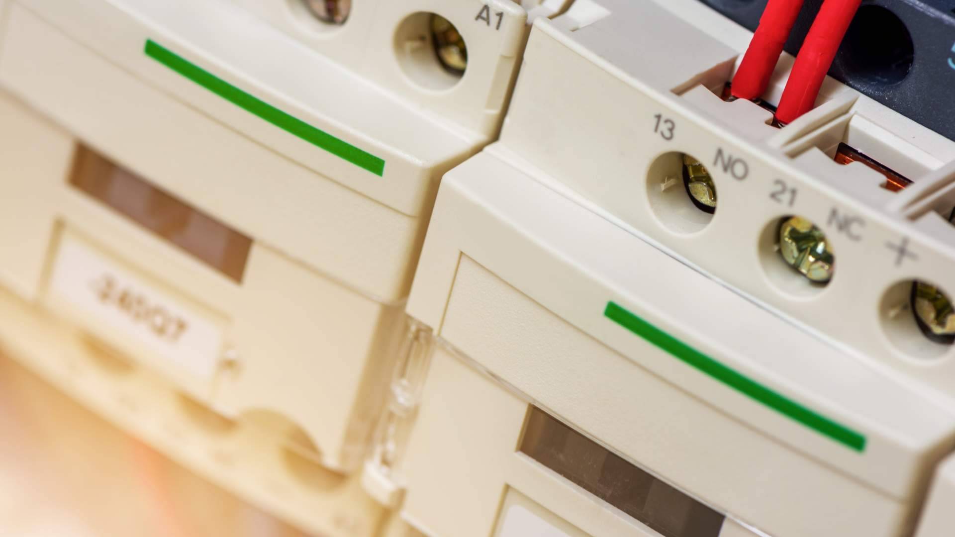 Los diferentes tipos de contactores, por Cadenza Electric