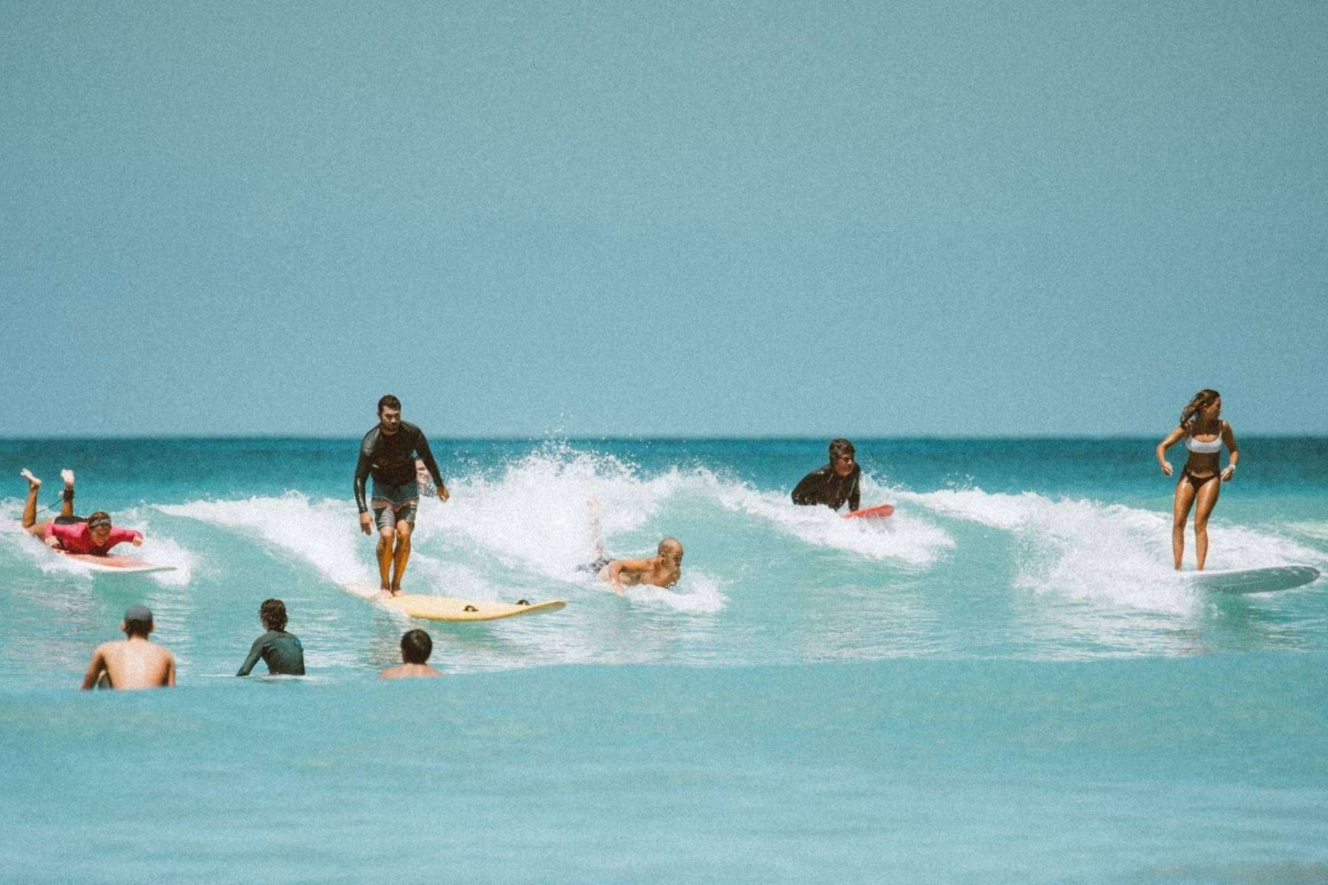 Verano de surf en los campamentos de Natuaventura