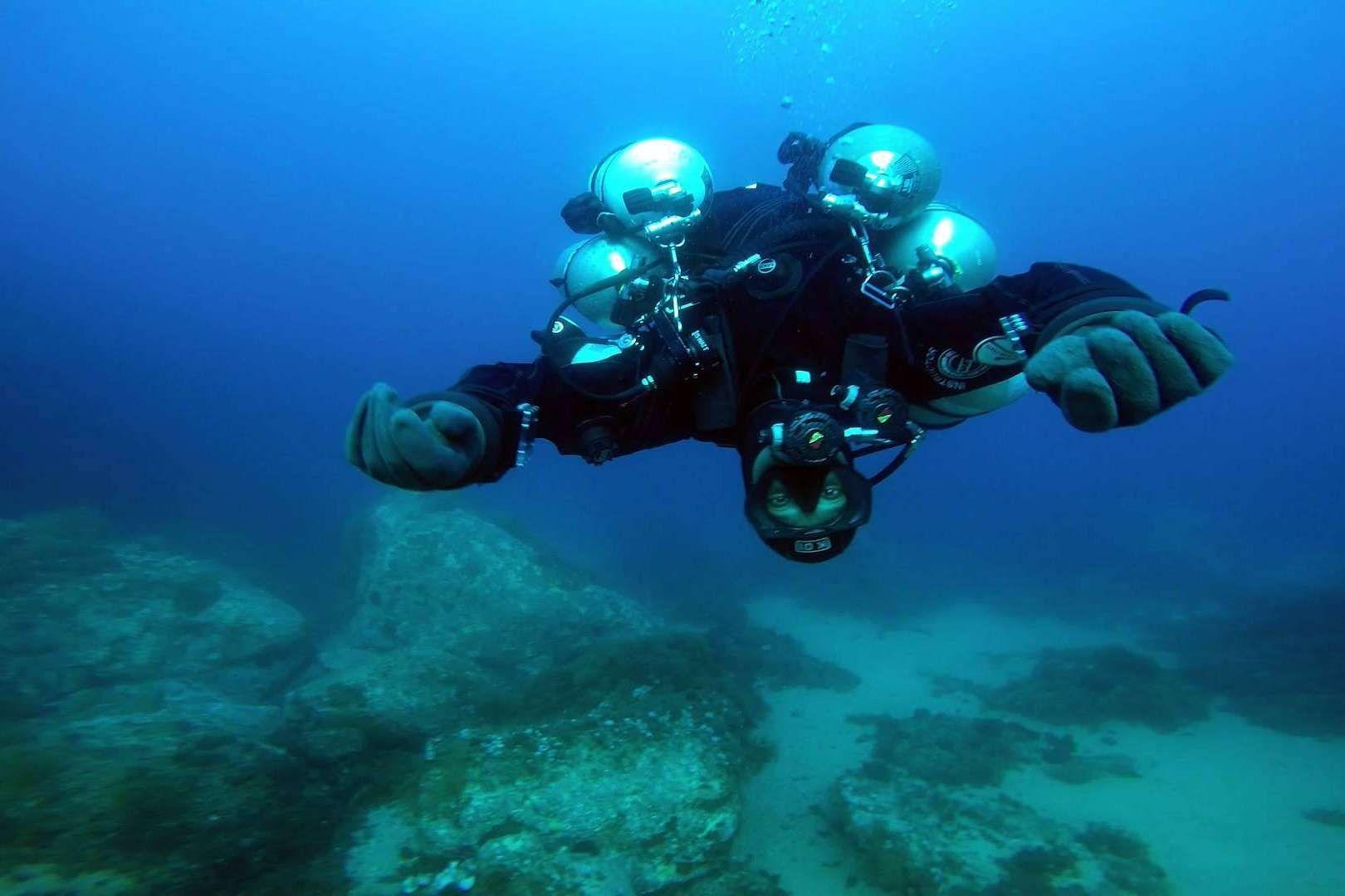 El buceo sidemount y sus principales mitos, según Dark Sidemount