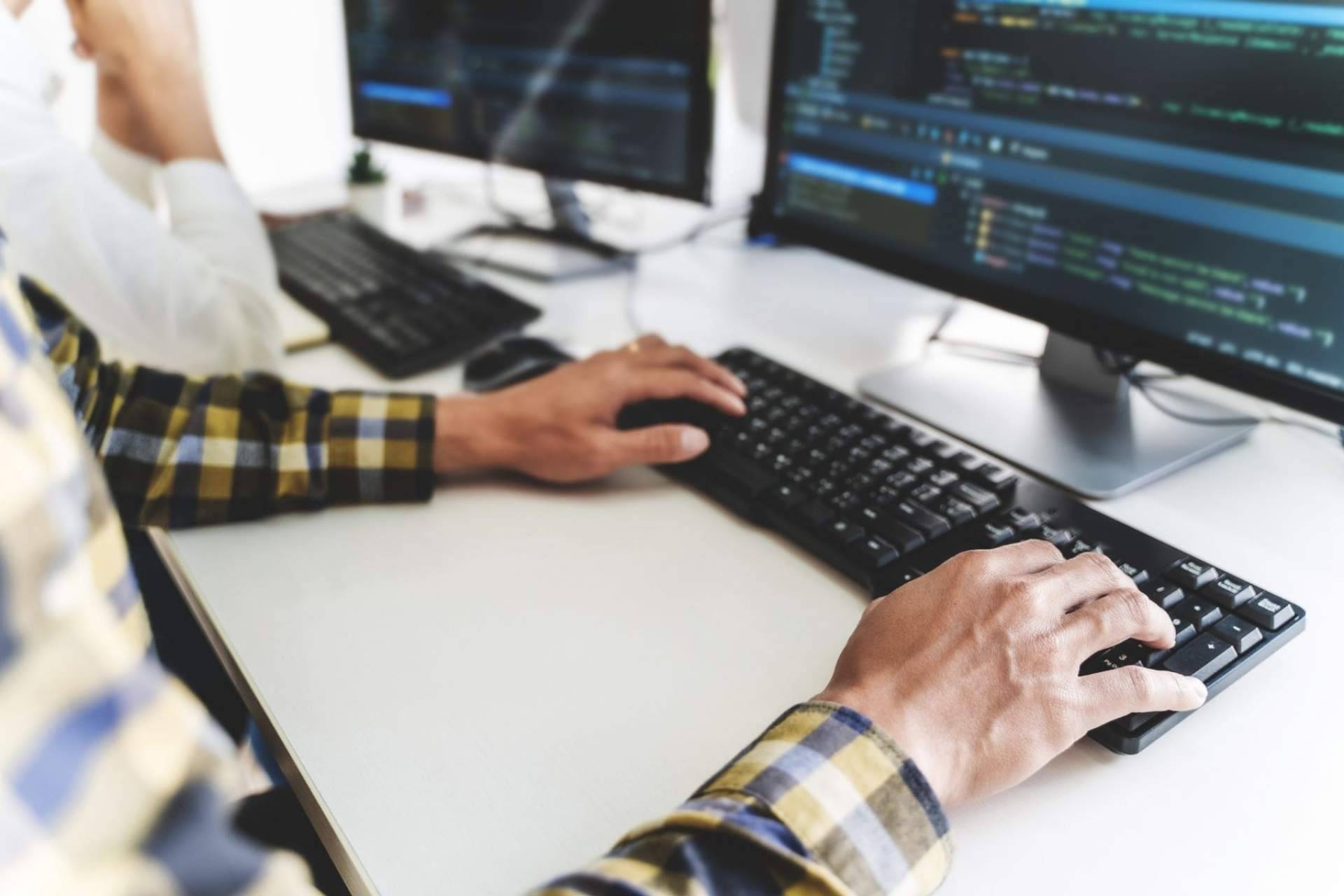 Naxer cuenta con una de las formaciones con más éxito laboral: el máster en Full Stack Developer