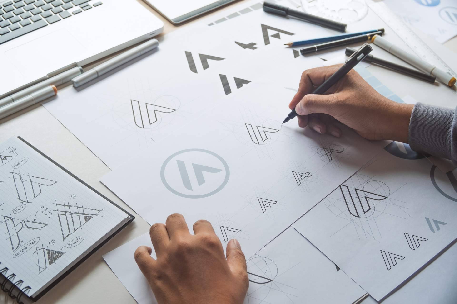 Signum Comunicación es un estudio de diseño gráfico que realiza diseño de logotipos
