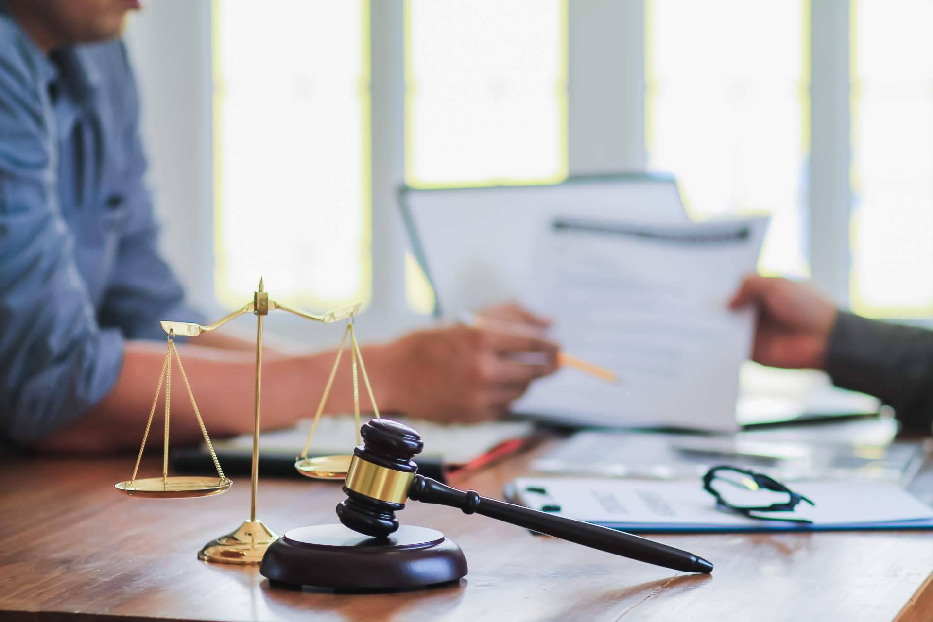 Los servicios de Defendo Abogados para presentar reclamación ante la Administración Pública