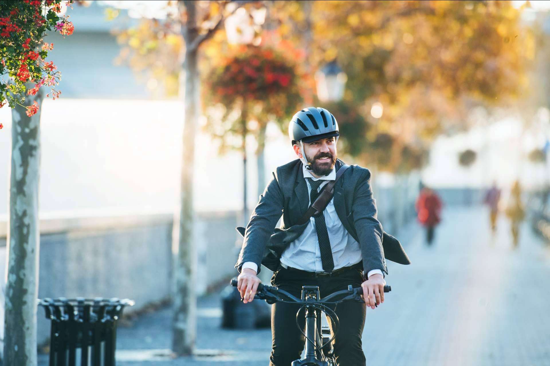 Bicicletas y patinetes eléctricos de moty: movilidad sostenible