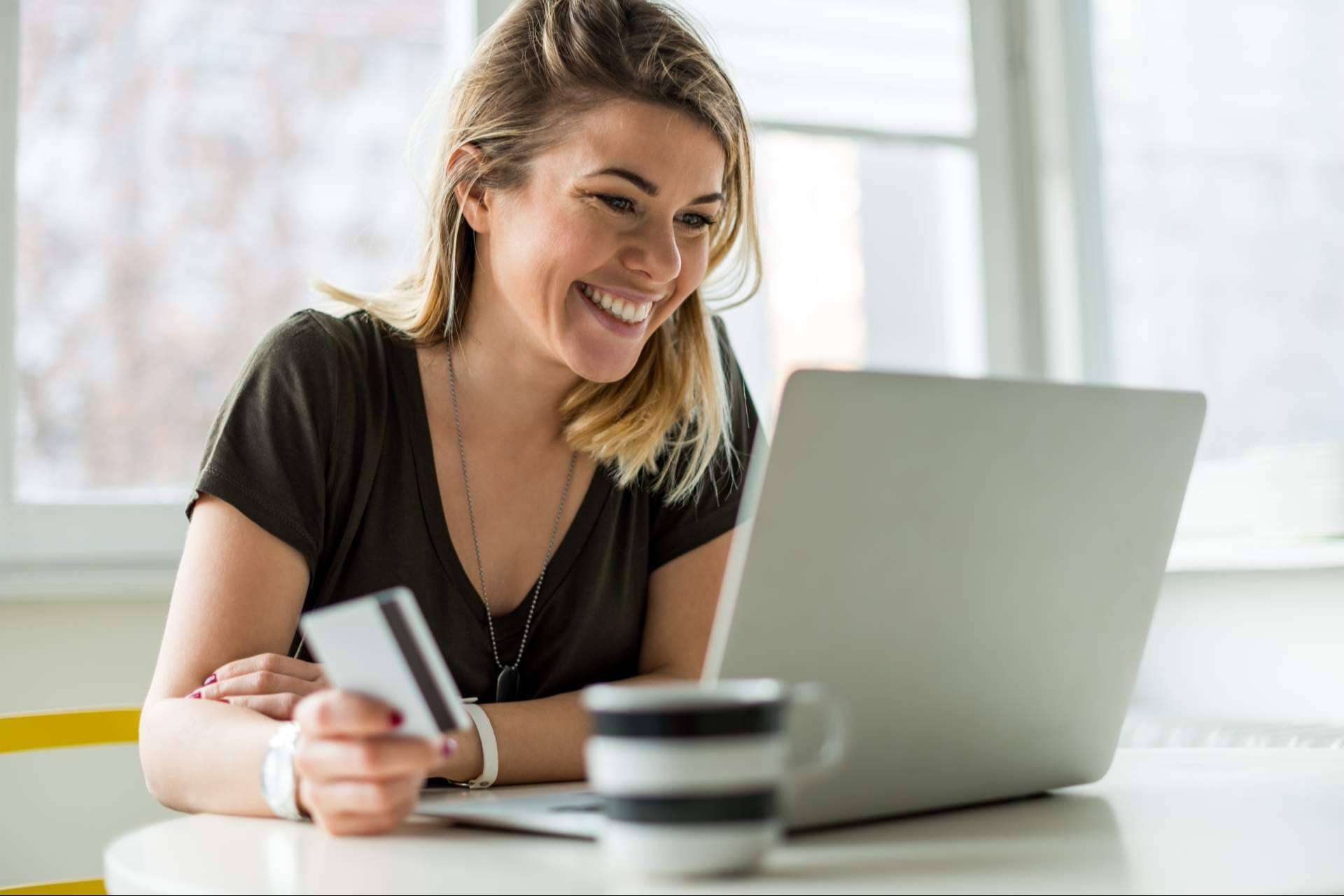 Los beneficios de comprar en A de Ahorro: un nuevo centro comercial online con infinidad de productos