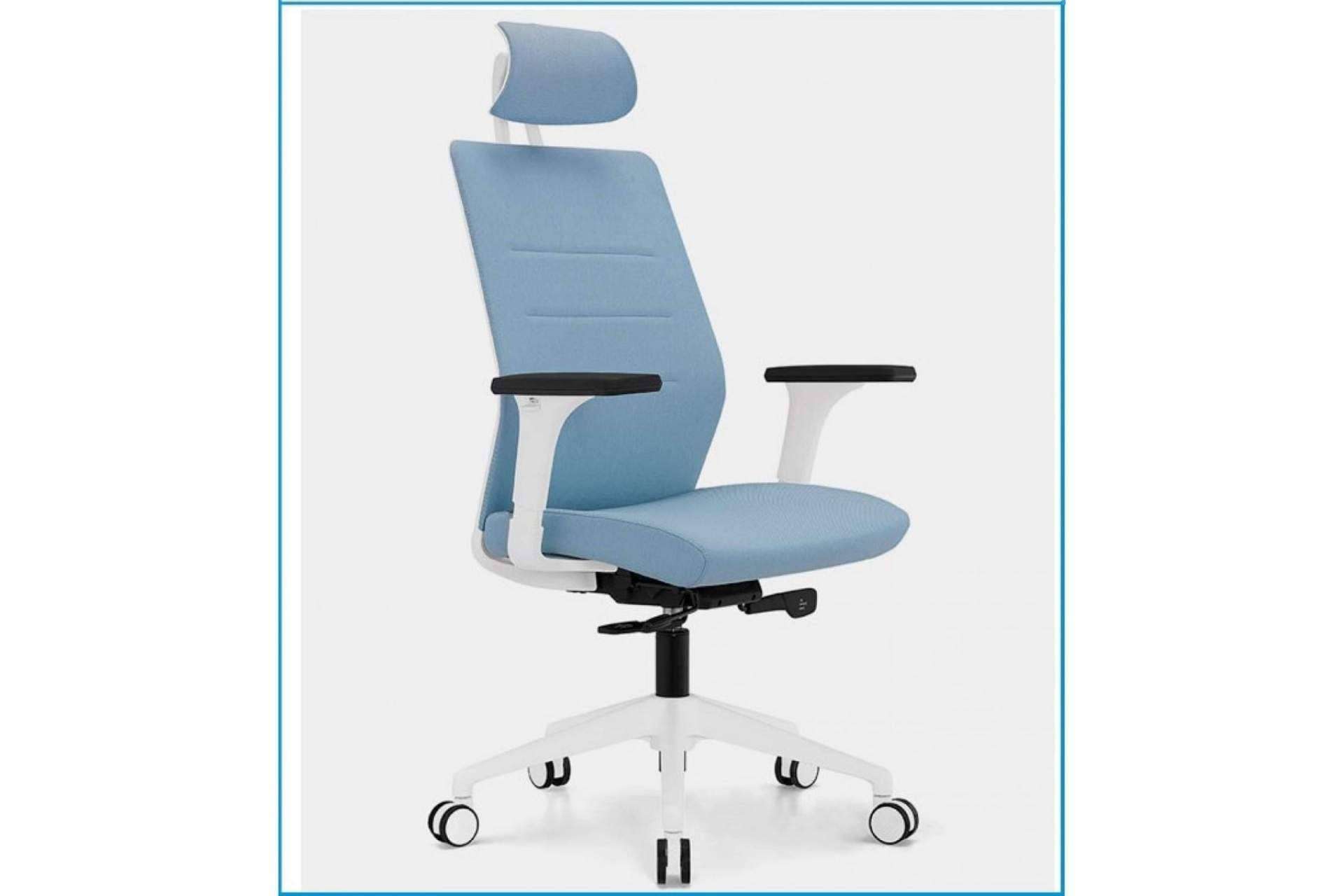 Las sillas ergonómicas de Officedeco permiten cuidar la salud de la columna en la oficina
