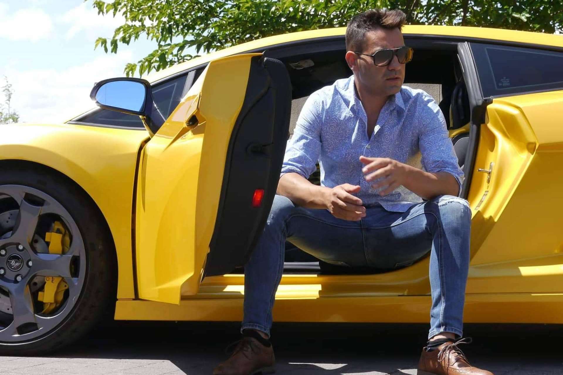El primer youtuber de España que modifica Ferrari, Lamborguini y Viper: Ion Improve