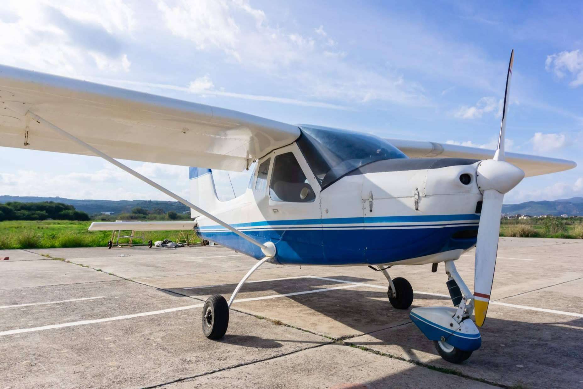 Leonavia permite realizar el curso de piloto privado