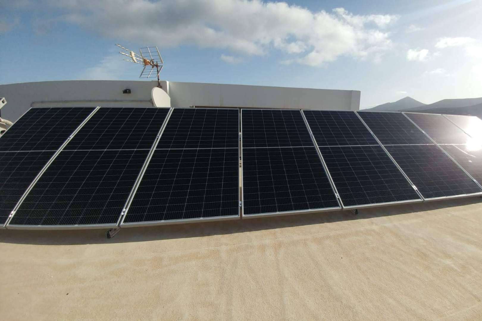 Las medidas para ahorrar ante el aumento imparable del precio de la luz: Estudio TermoSolar