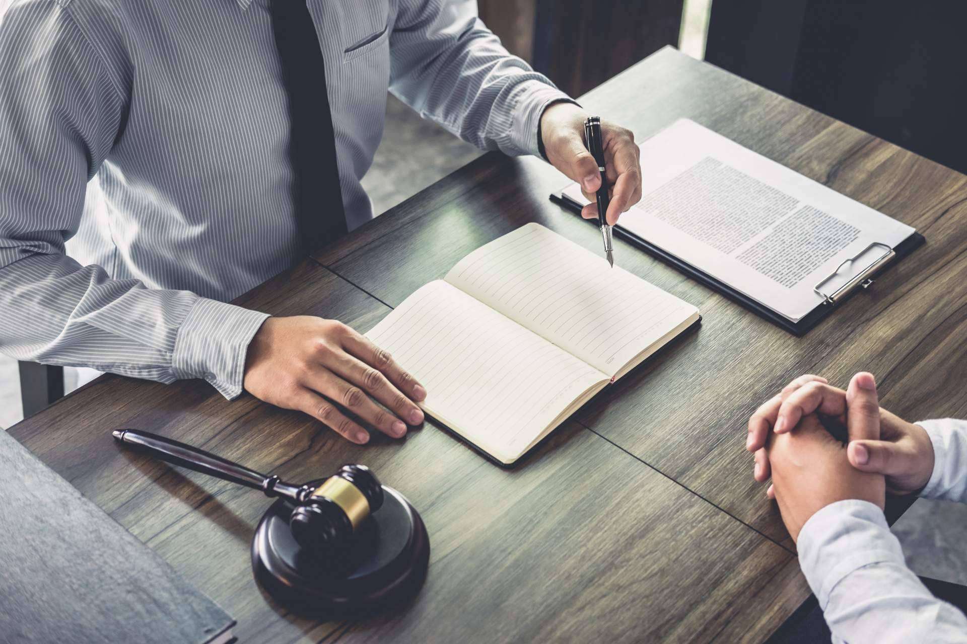 ¿Cómo reunificar o cancelar las deudas?, por Iraola Advocatorum