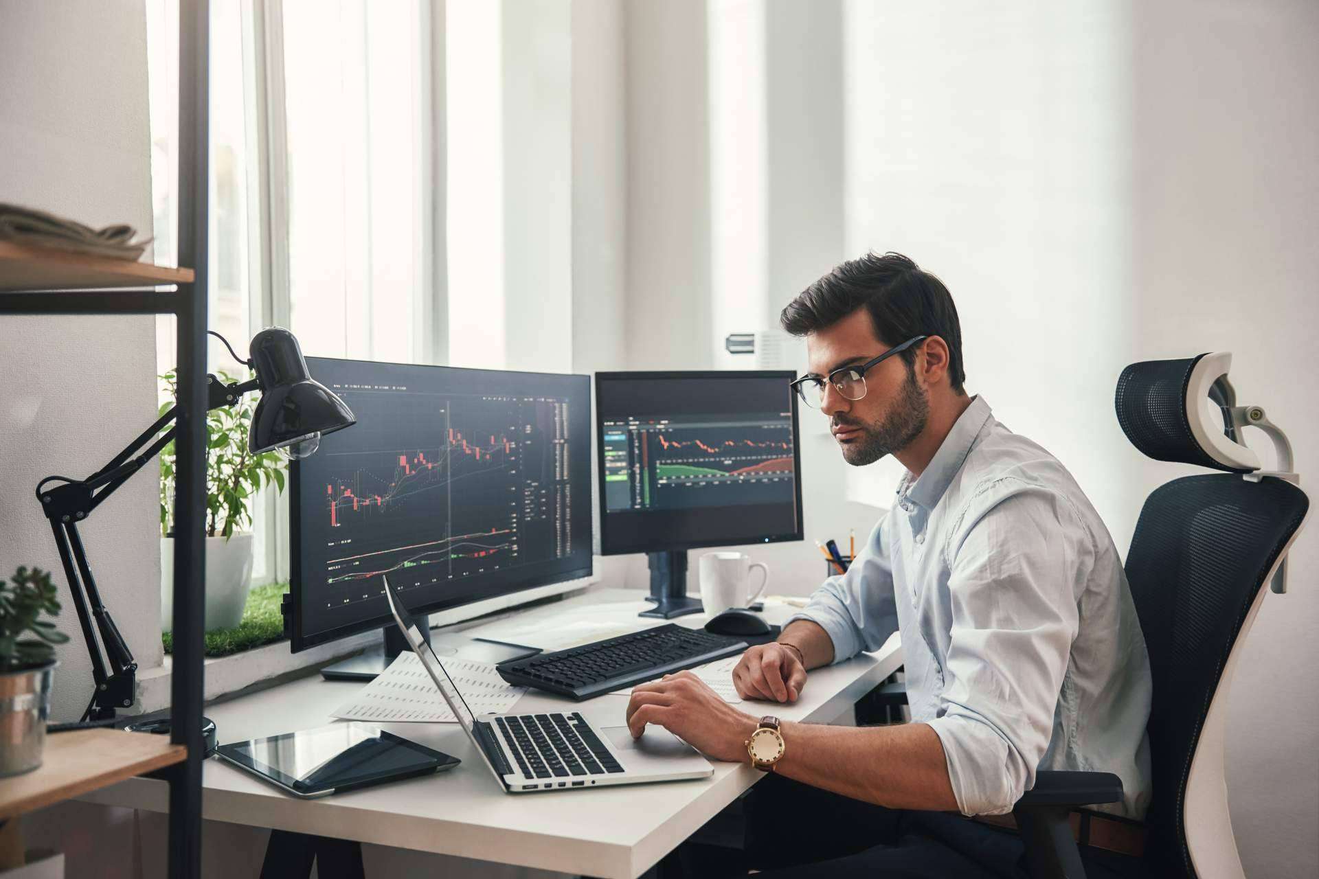 Delta Value hace posible aprender trading moderno con herramientas avanzadas y cuentas capitalizadas por un tercero