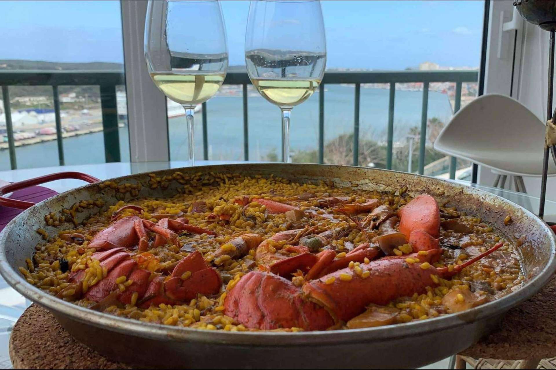Tomás Cheff: uno de los más destacados por su catering y paellas para grupos en Menorca
