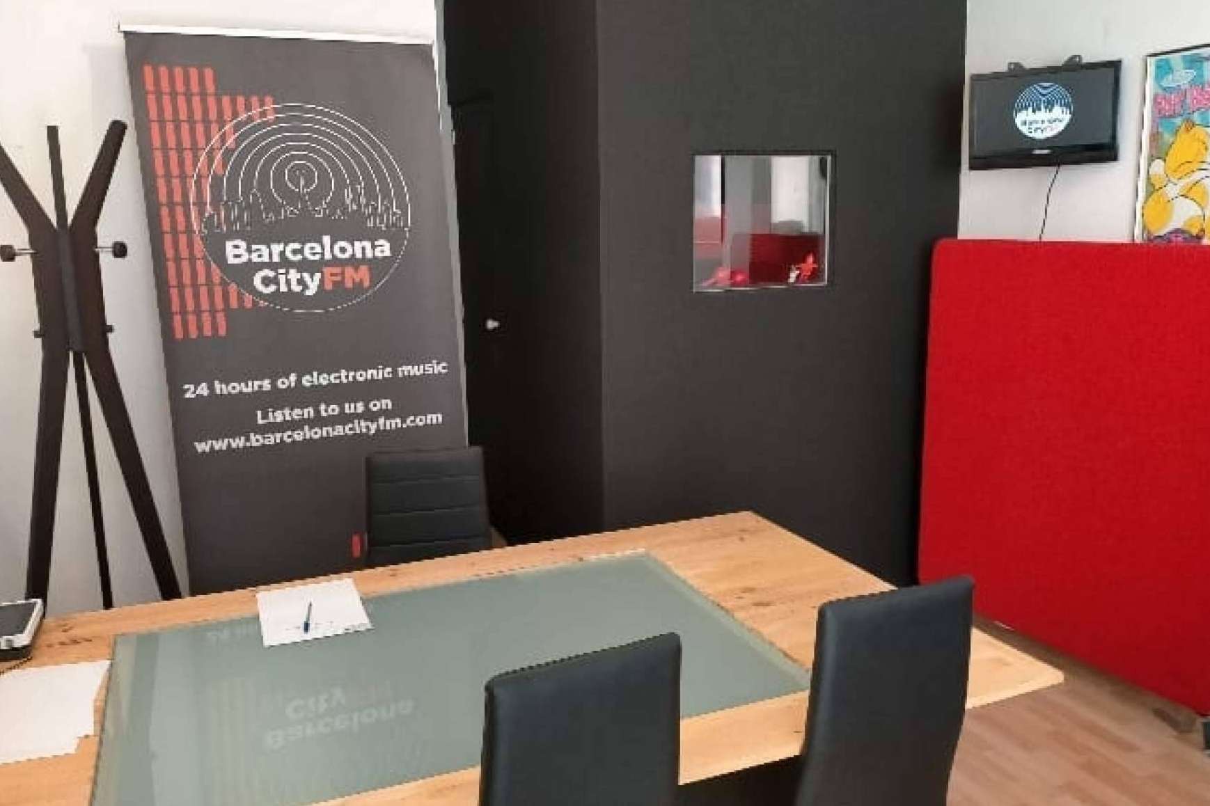Barcelona City FM, la emisora de radio online que ofrece música electrónica todo el día