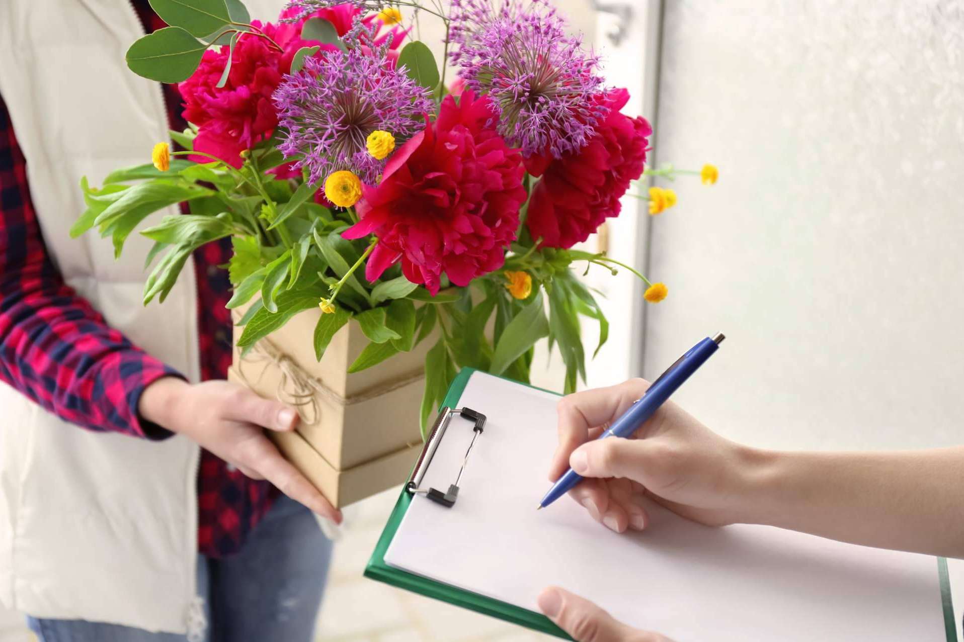 El envío de flores a domicilio aumenta sus ventas tras la pandemia, por la empresa Regalar Flores