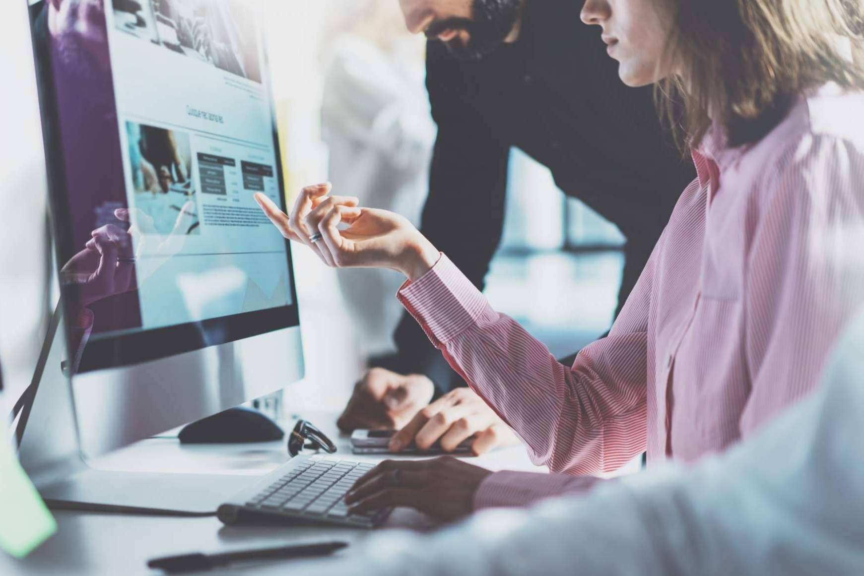 Digitalizar el negocio mediante los servicios de la agencia de marketing Digital Impacts