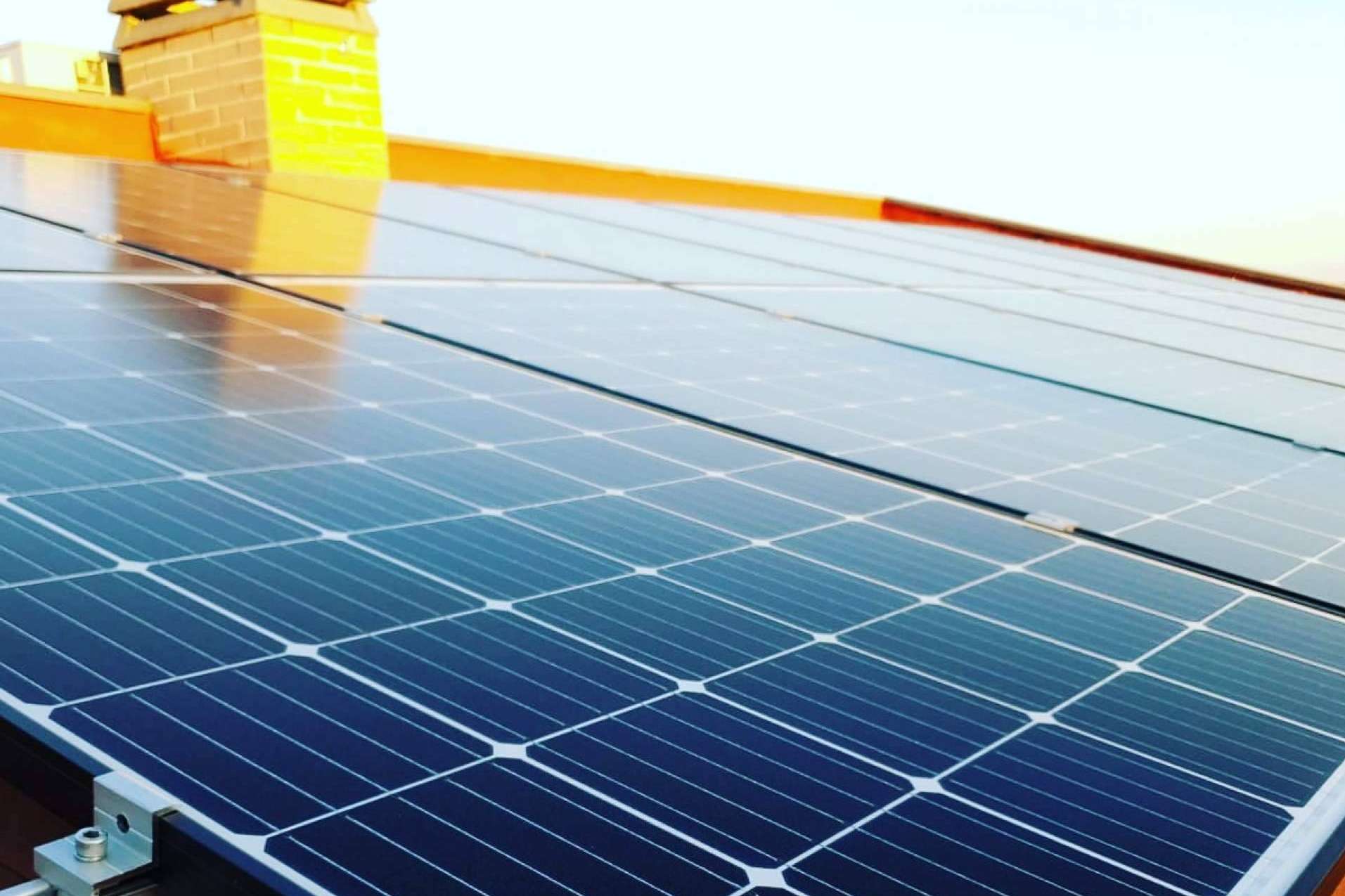 Los beneficios del autoconsumo fotovoltaico, por el equipo de Jarama Solar