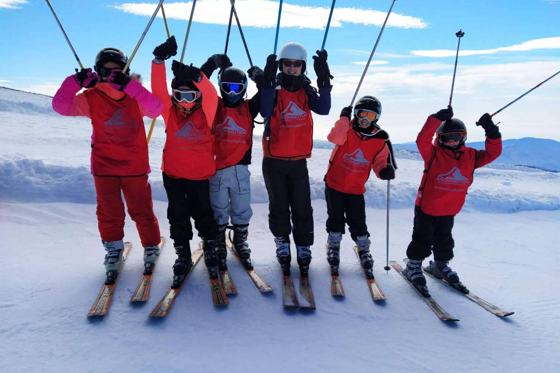 Snowmotion imparte clases de esquí y snowboard en Sierra Nevada