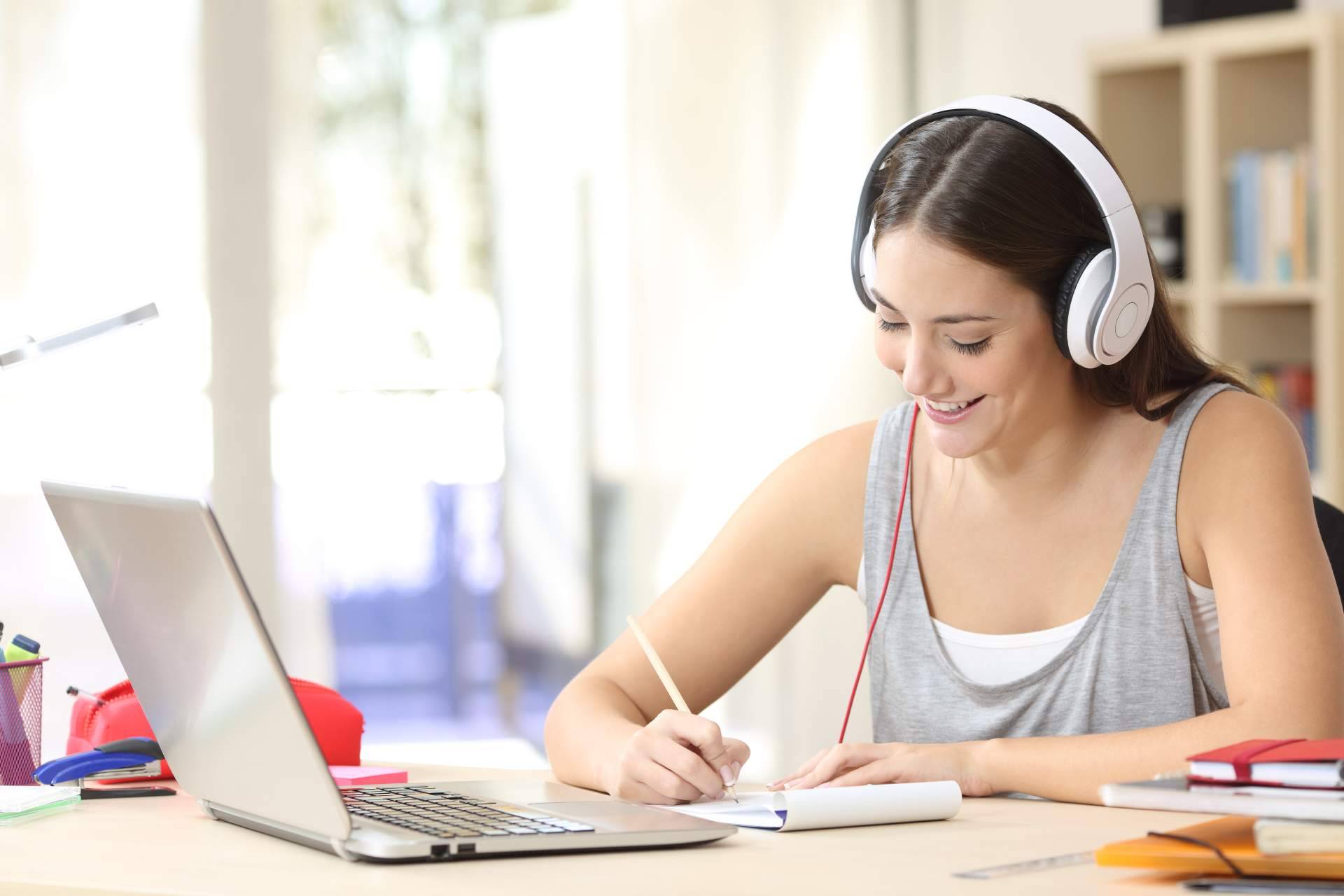 Ayuda Universitaria ofrece un software de antiplagio gratuito