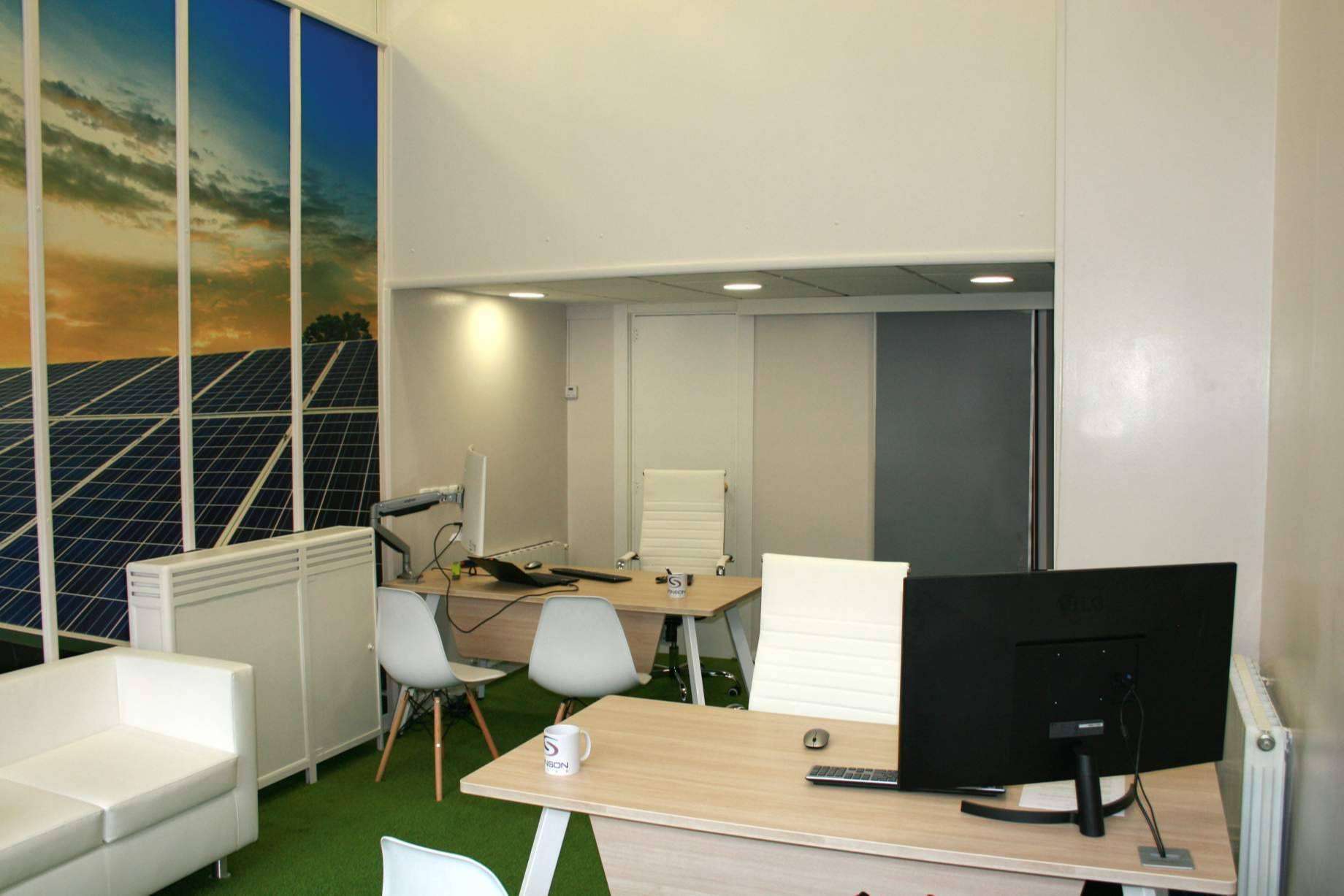 ¿Cómo reducir la factura eléctrica de las pymes?, por Stinson Solar