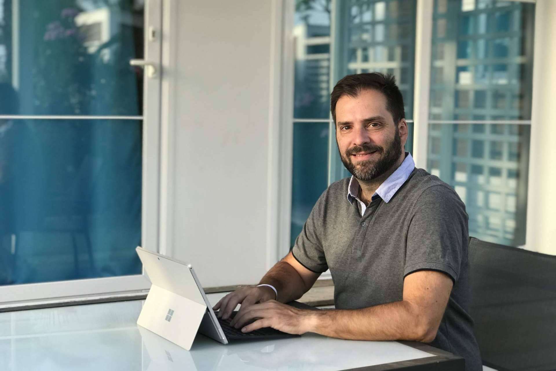 Impulsar el crecimiento de un negocio online mediante los infoproductos y la asesoría del experto en marketing digital Francisco Rubio