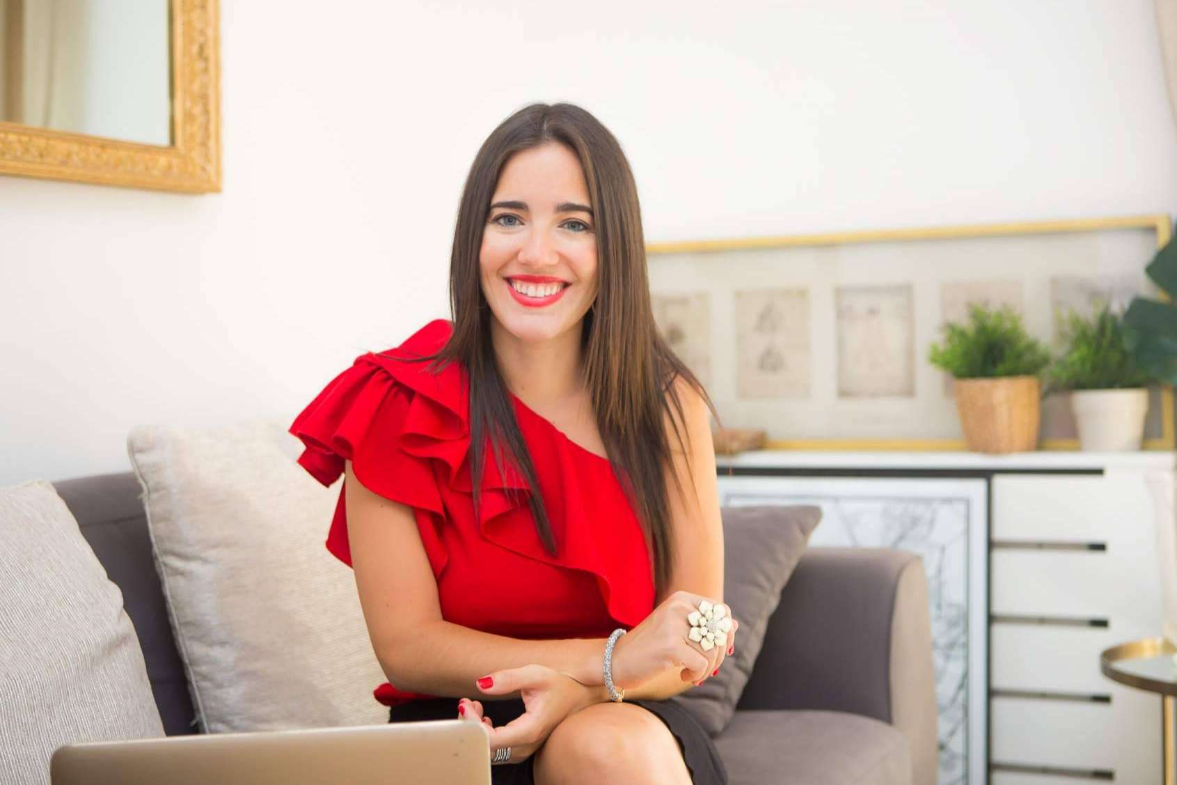 Máster Lanza tu Negocio es el proyecto de Marta García TV que permite crear una marca personal de éxito