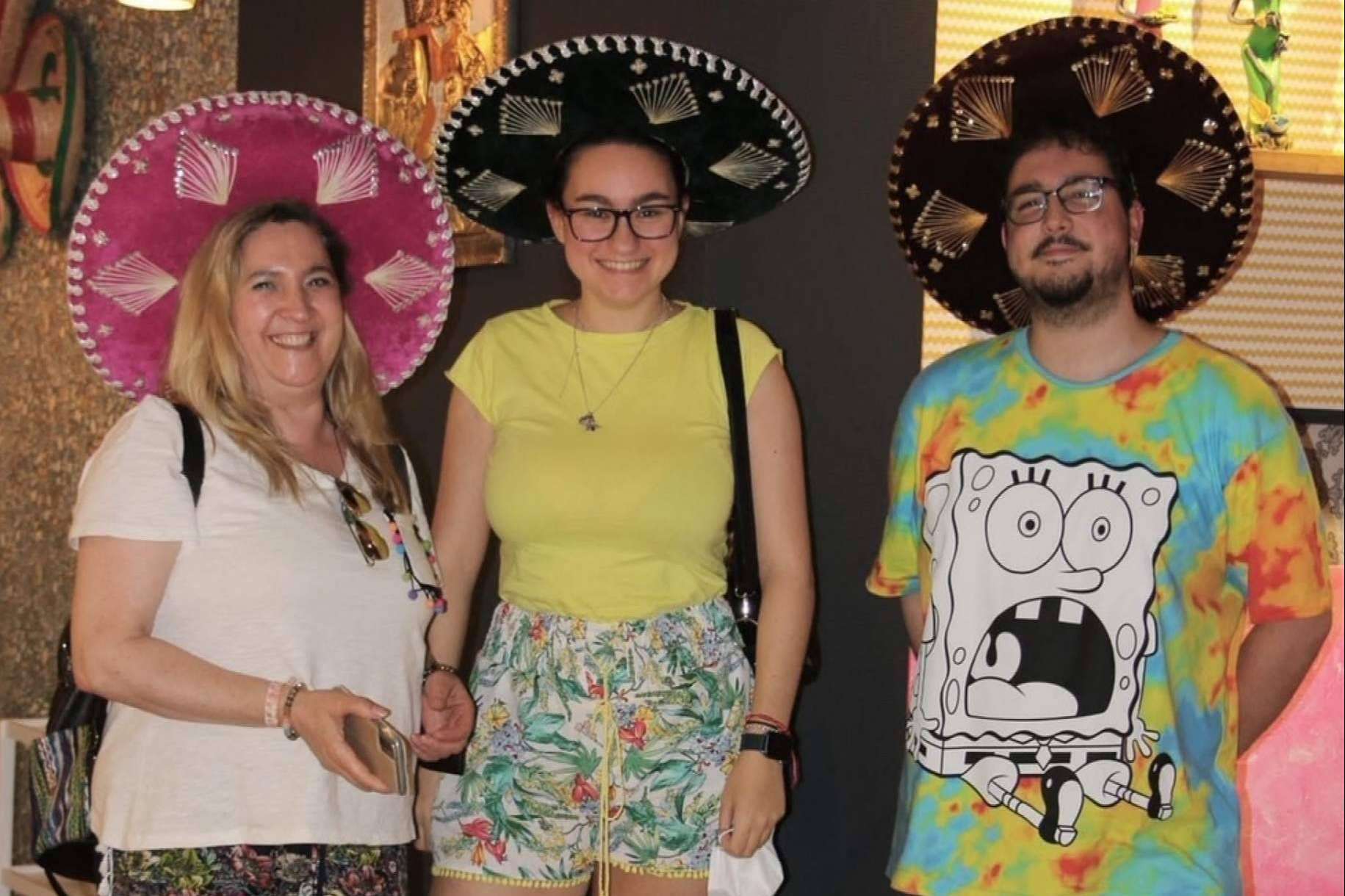 Disfrutar de una comida mexicana con los amigos o la familia en La Llorona