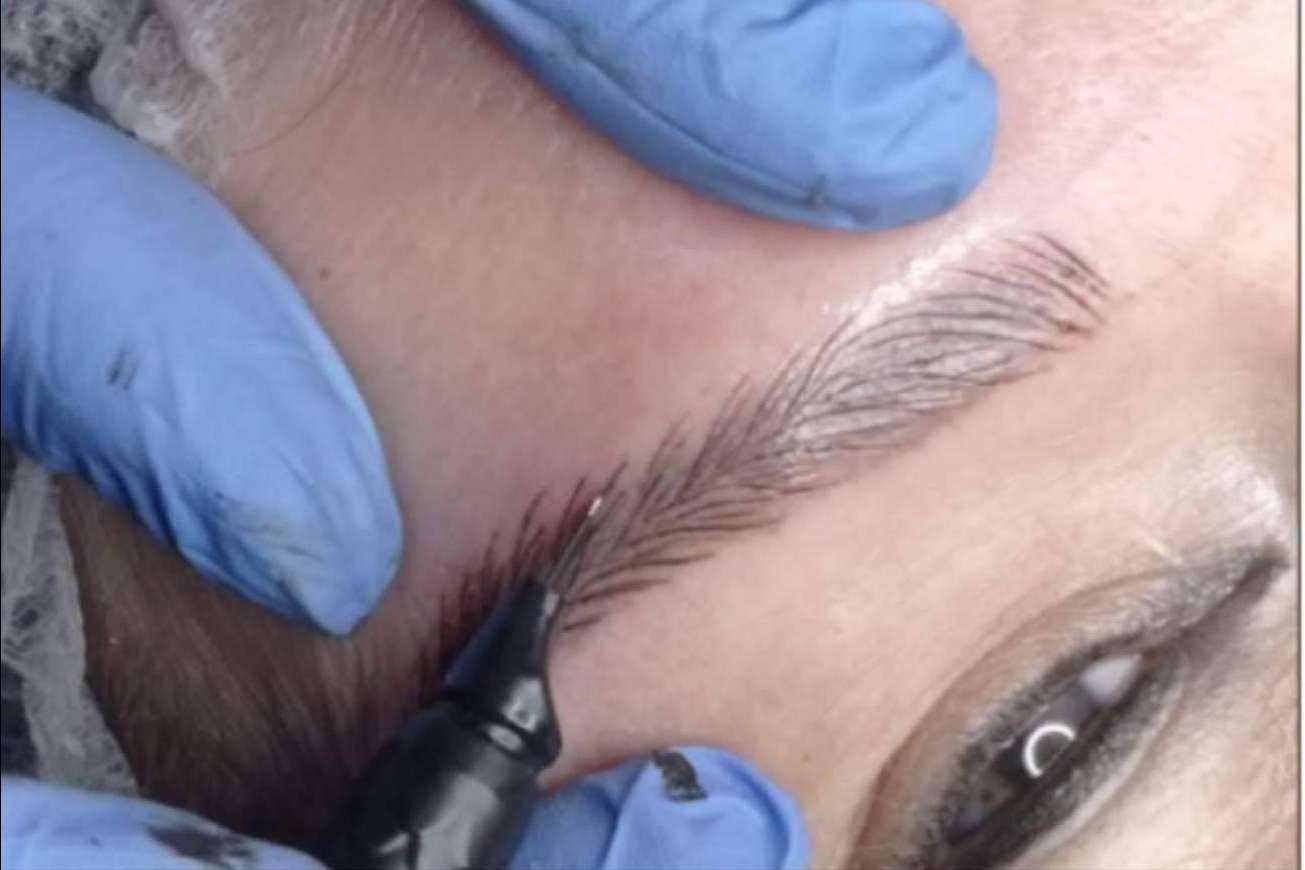 ¿Cómo son los cursos de microblading y micropigmentación impartidos en VG Virginia Gómez?