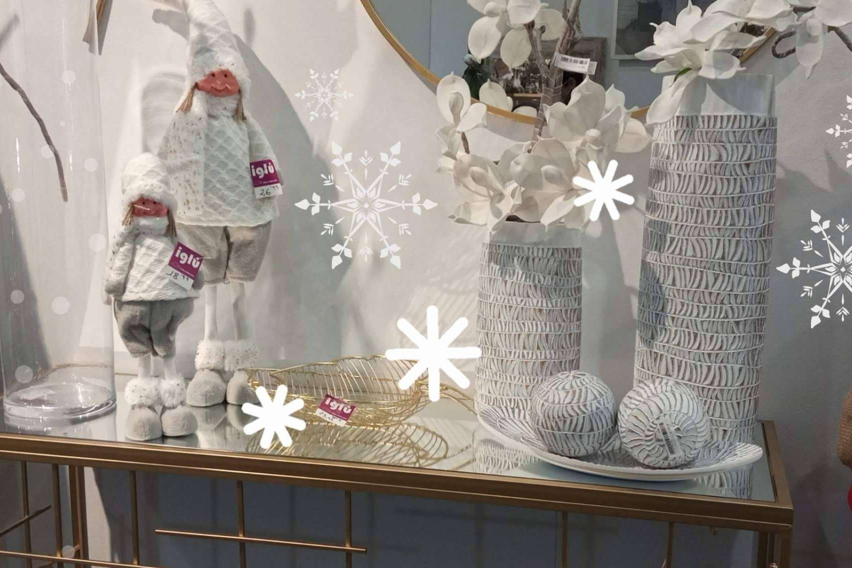 Las ofertas de decoración Navidad rosa y plata que ofrece Iglú Tiendas durante el Black Friday