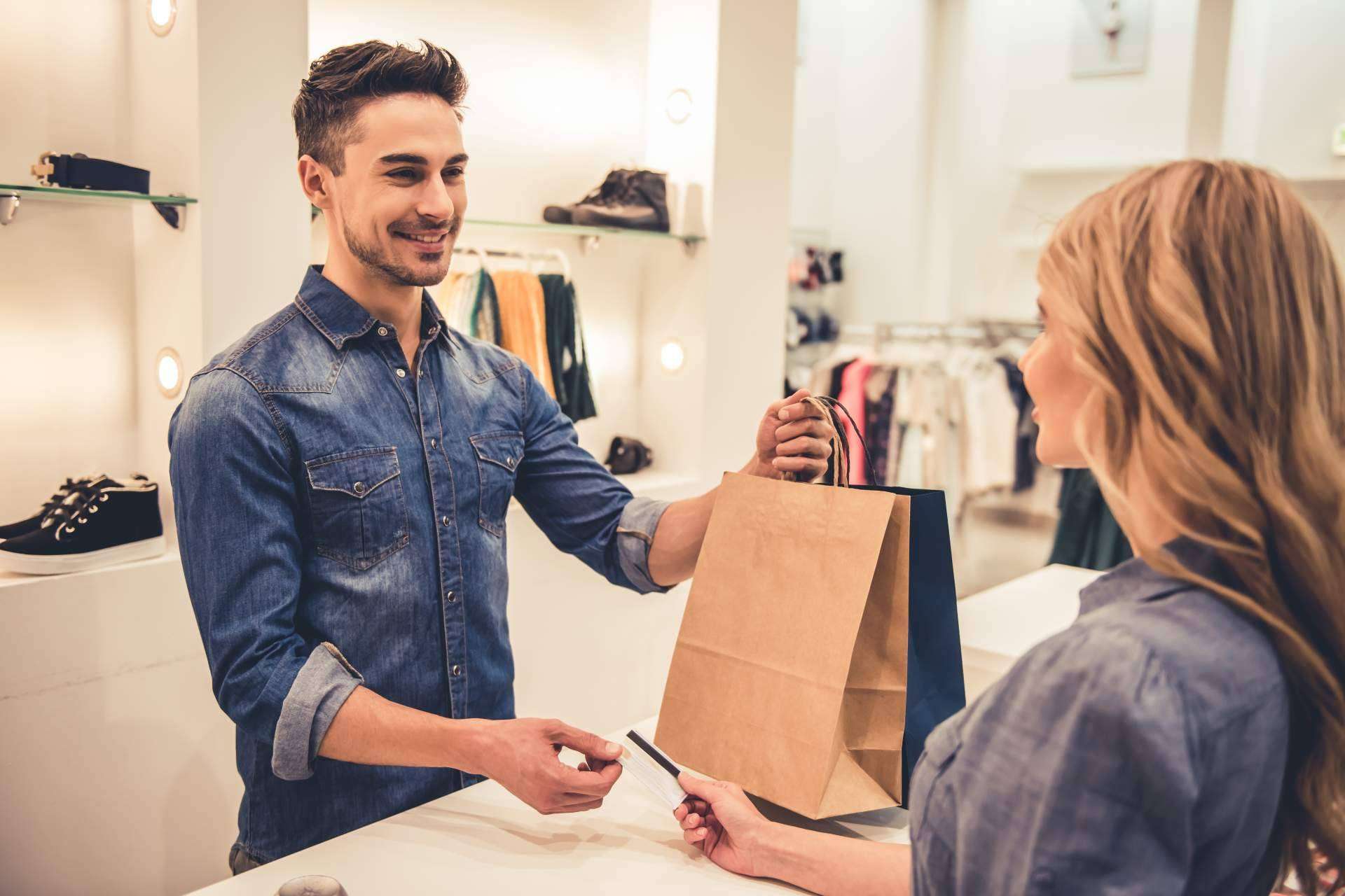 En Siglo XXI Azafatas es posible contratar a un mistery shopper para evaluar la calidad de los servicios de una empresa