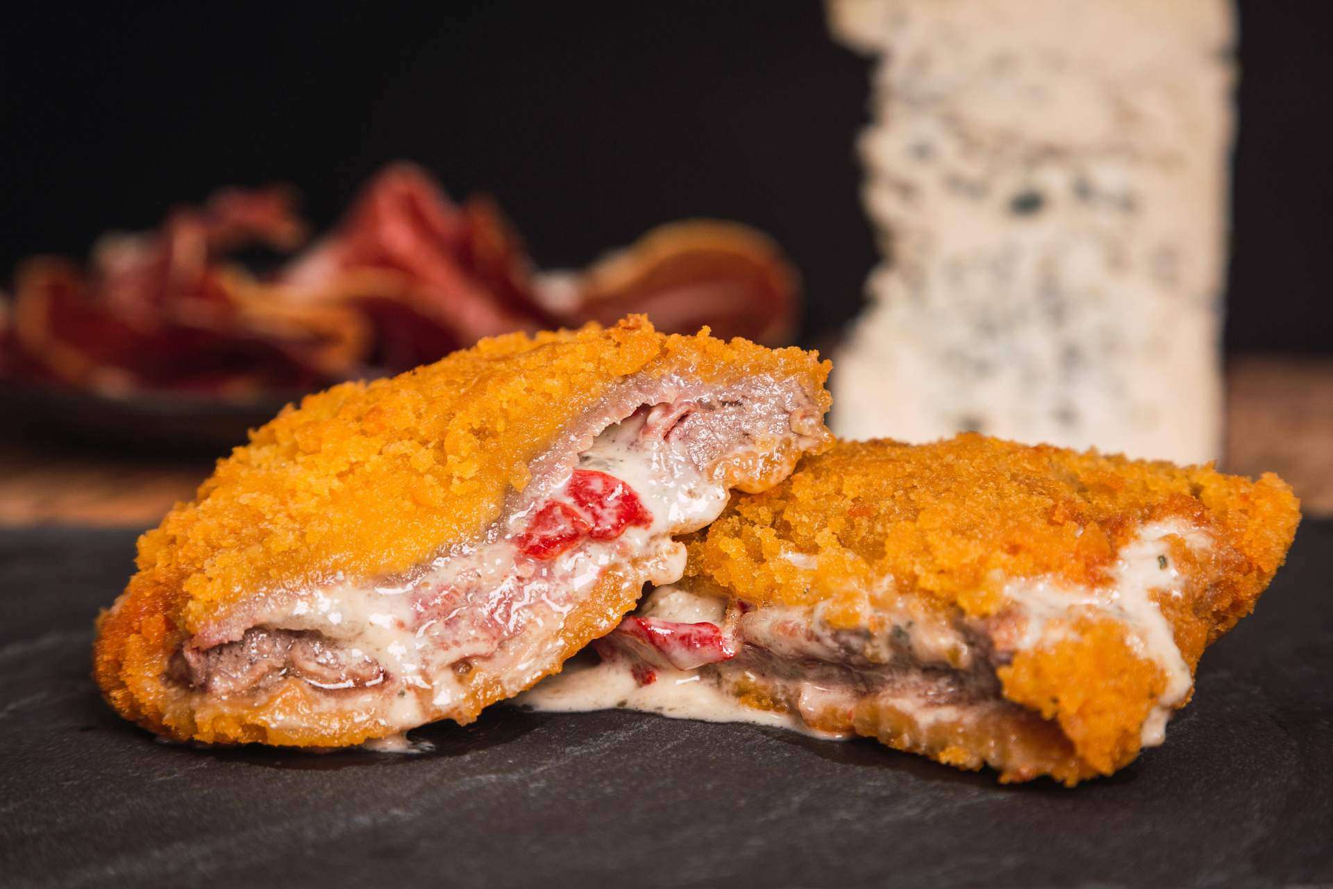 La jugosidad del cachopo original online, uno de los factores clave que marca la diferencia de Kachopo King