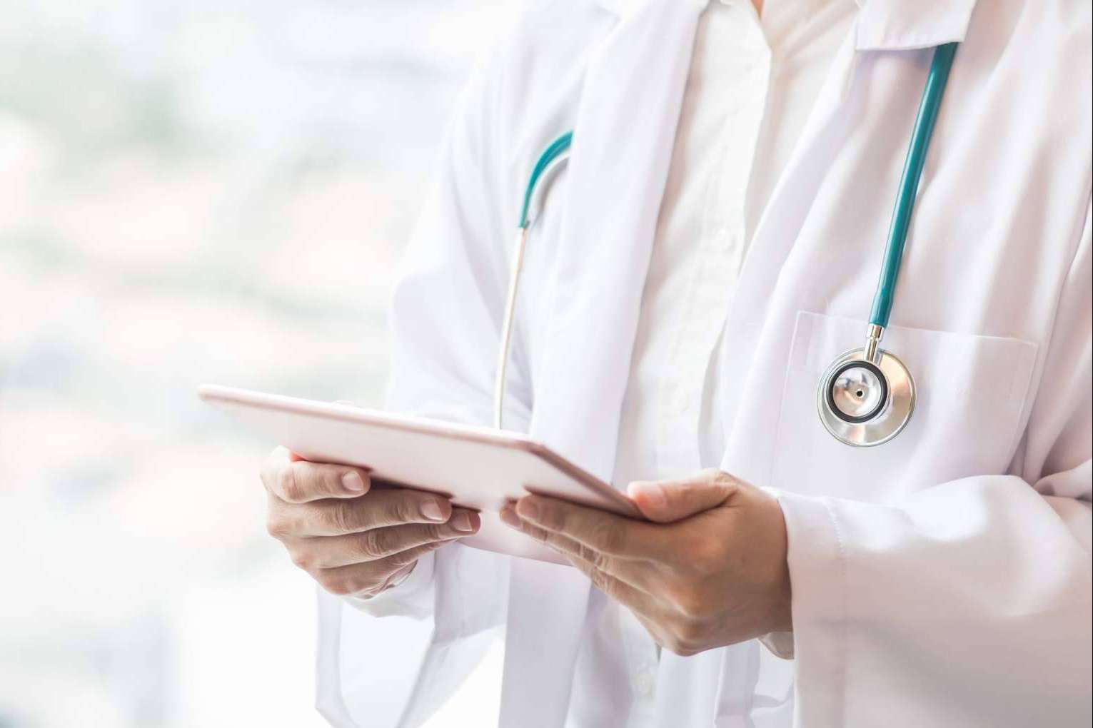 Traducción médica de la mano de Okomeds, de Okodia