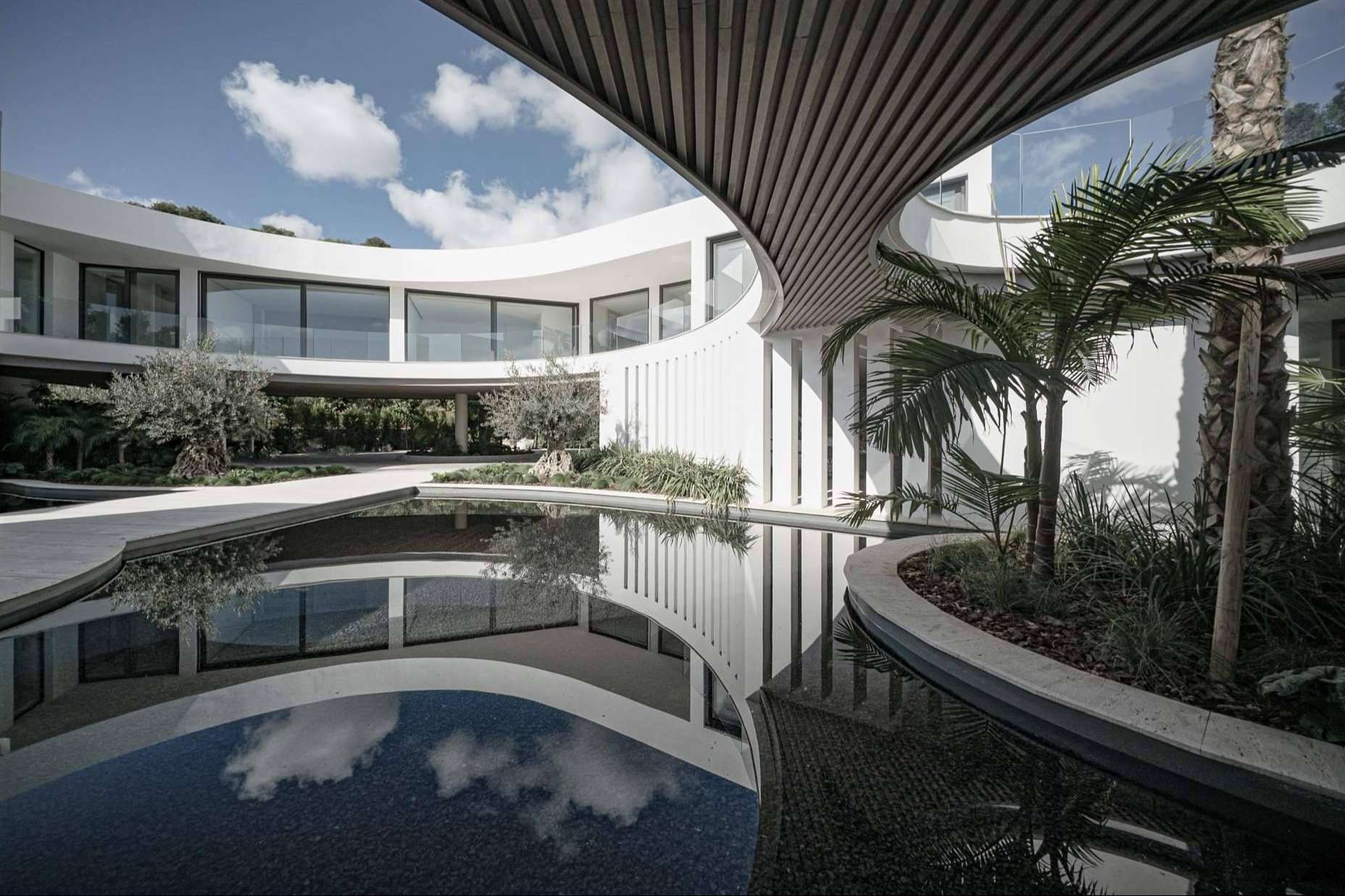 ARK Architects es la firma arquitectónica experta en el diseño y la construcción de residencias de alto nivel