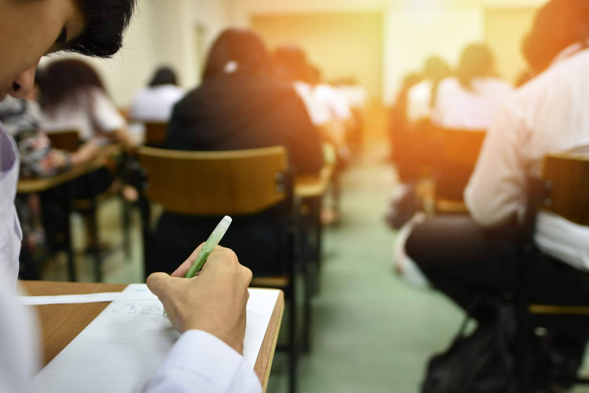 Academias.com, el buscador que ofrece las mejores academias de oposiciones