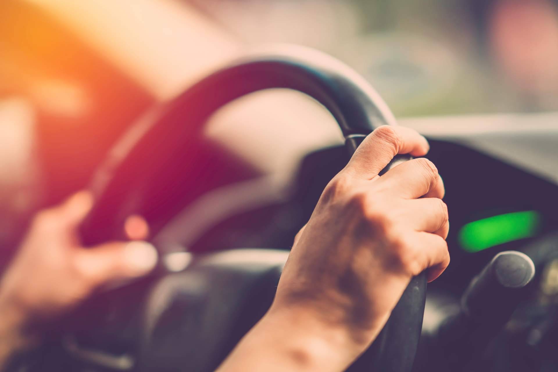 Una solución popular entre los consumidores es el renting de coches