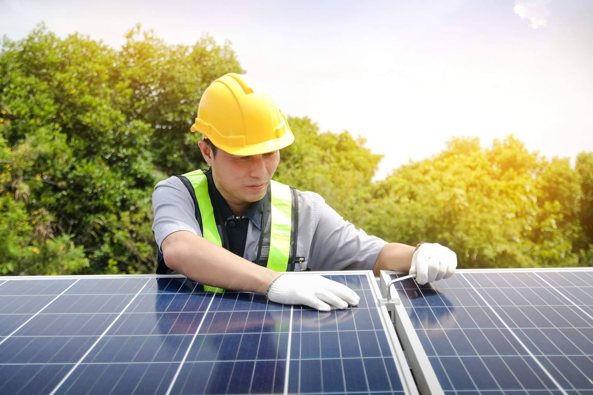 Las ventajas de la energía solar y el autoconsumo, por Cavs Energy