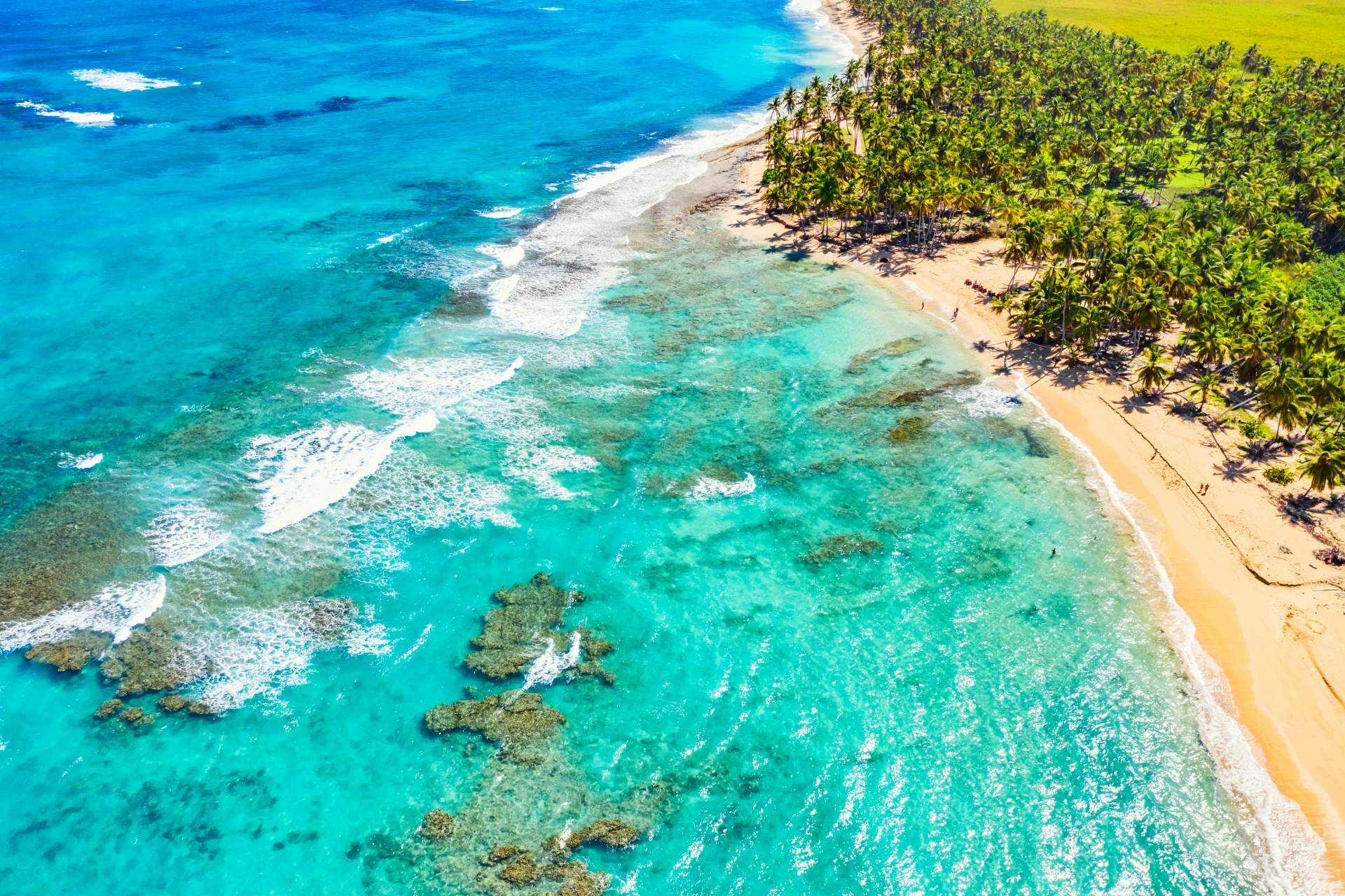 Los expertos de Clínica Tarrazo permiten realizarse una cirugía estética y disfrutar de su plena recuperación en el Caribe